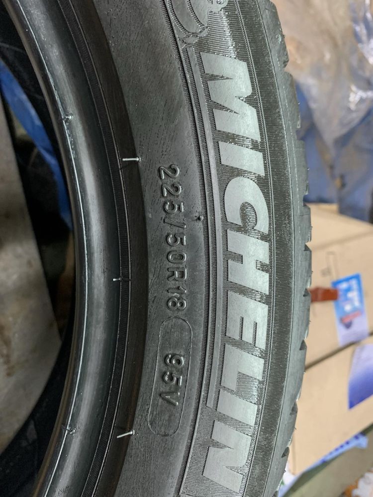 Літні шини Michelin 225/50 R18