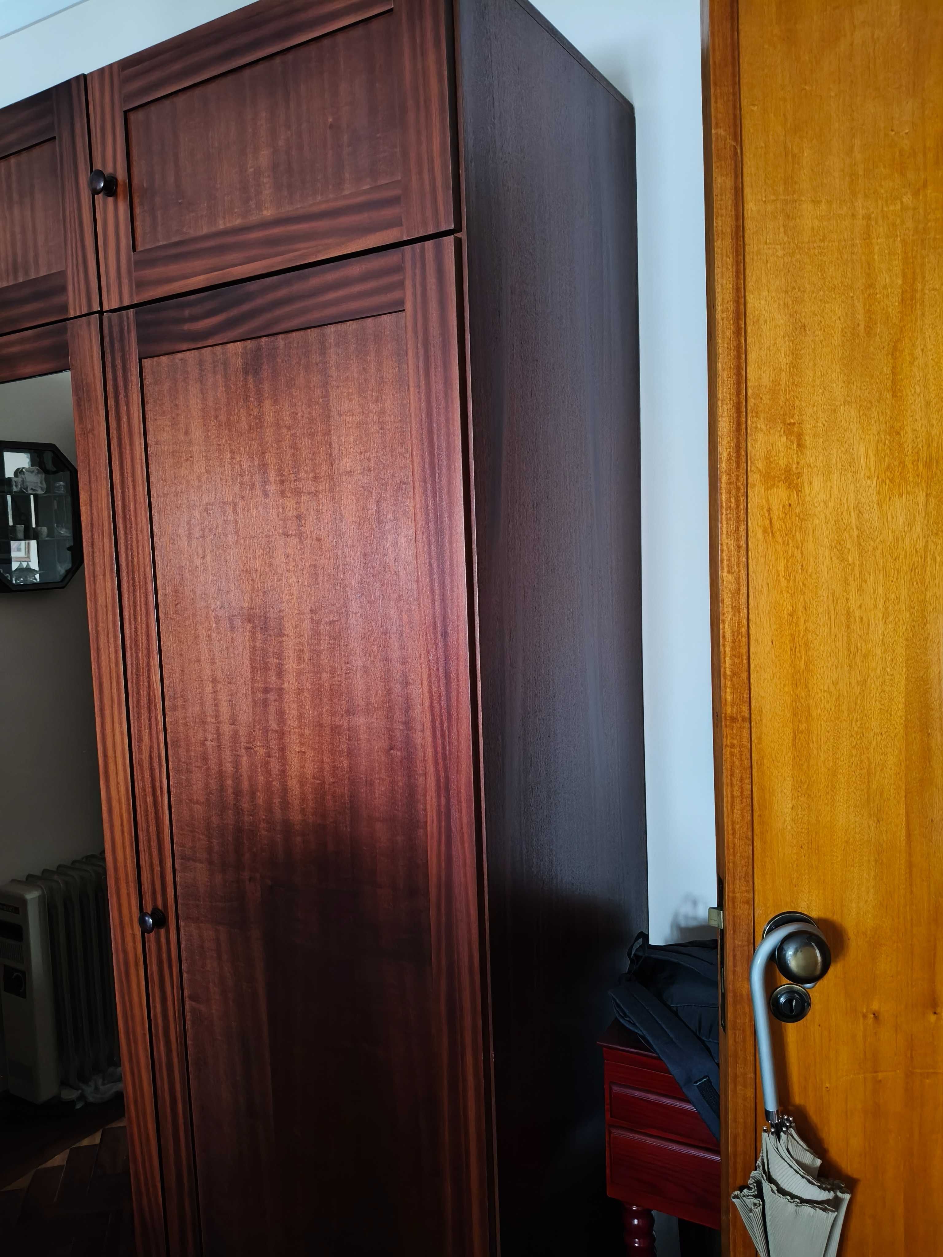 roupeiro de quarto ou sala