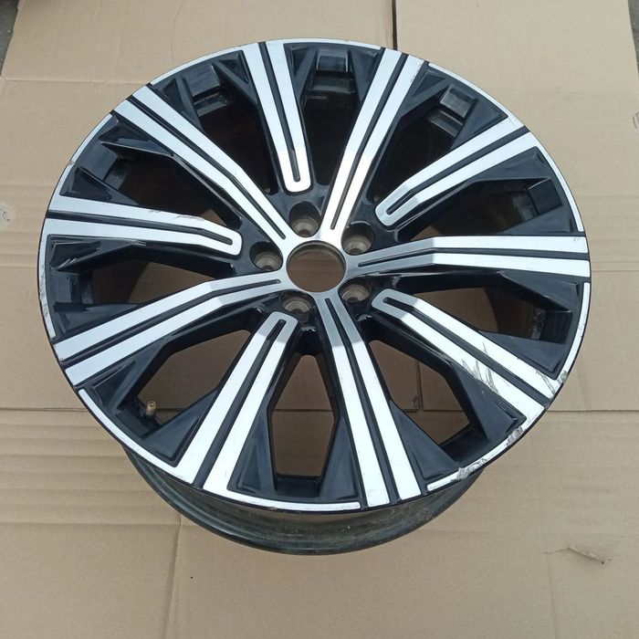 felga 20 volvo xc90 ii r-design 9x20  oryginaŁ