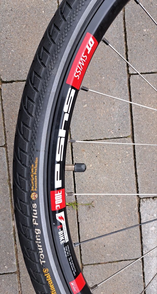 Koło tylne DT SWISS 700c