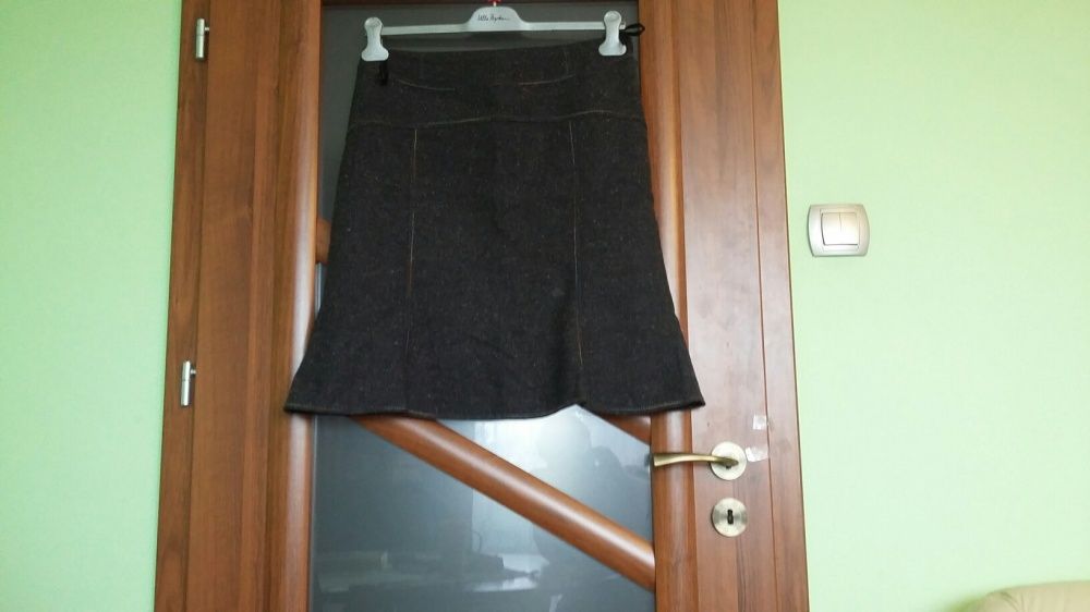 Damska twedowa oryginalna spódniczka z przeszyciami