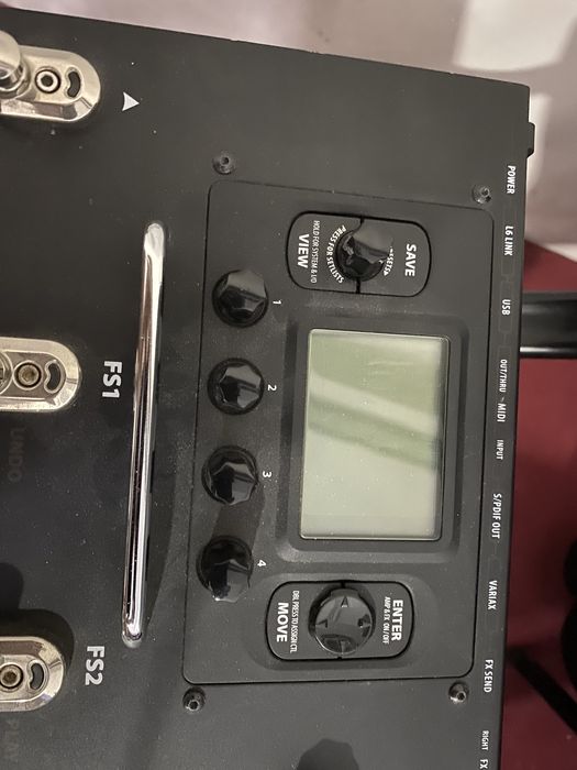 Vendo pedaleira Line 6 Podhd500