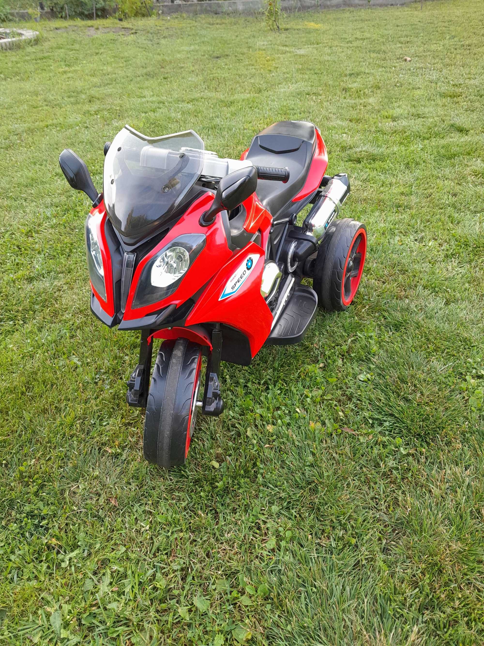 Bdb stan. Motorek, motor, pojazd na akumulator 6v