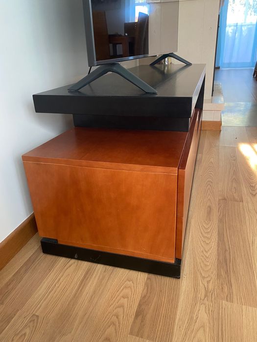 Movel TV + 2 parteleiras