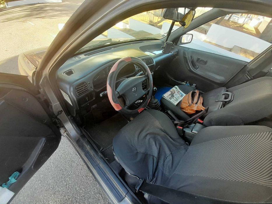 Nissan Sunny N14 1.4 i 16V de 1991