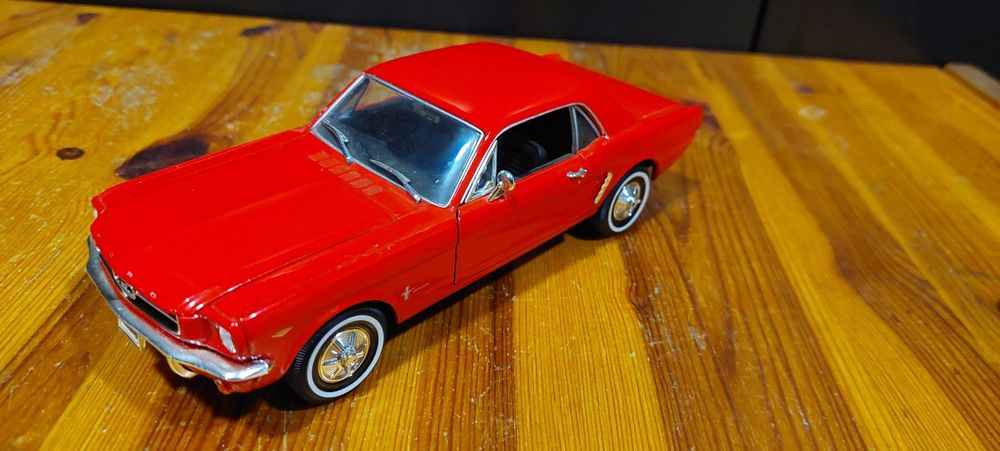 Model 1:24 Ford Mustang Welly