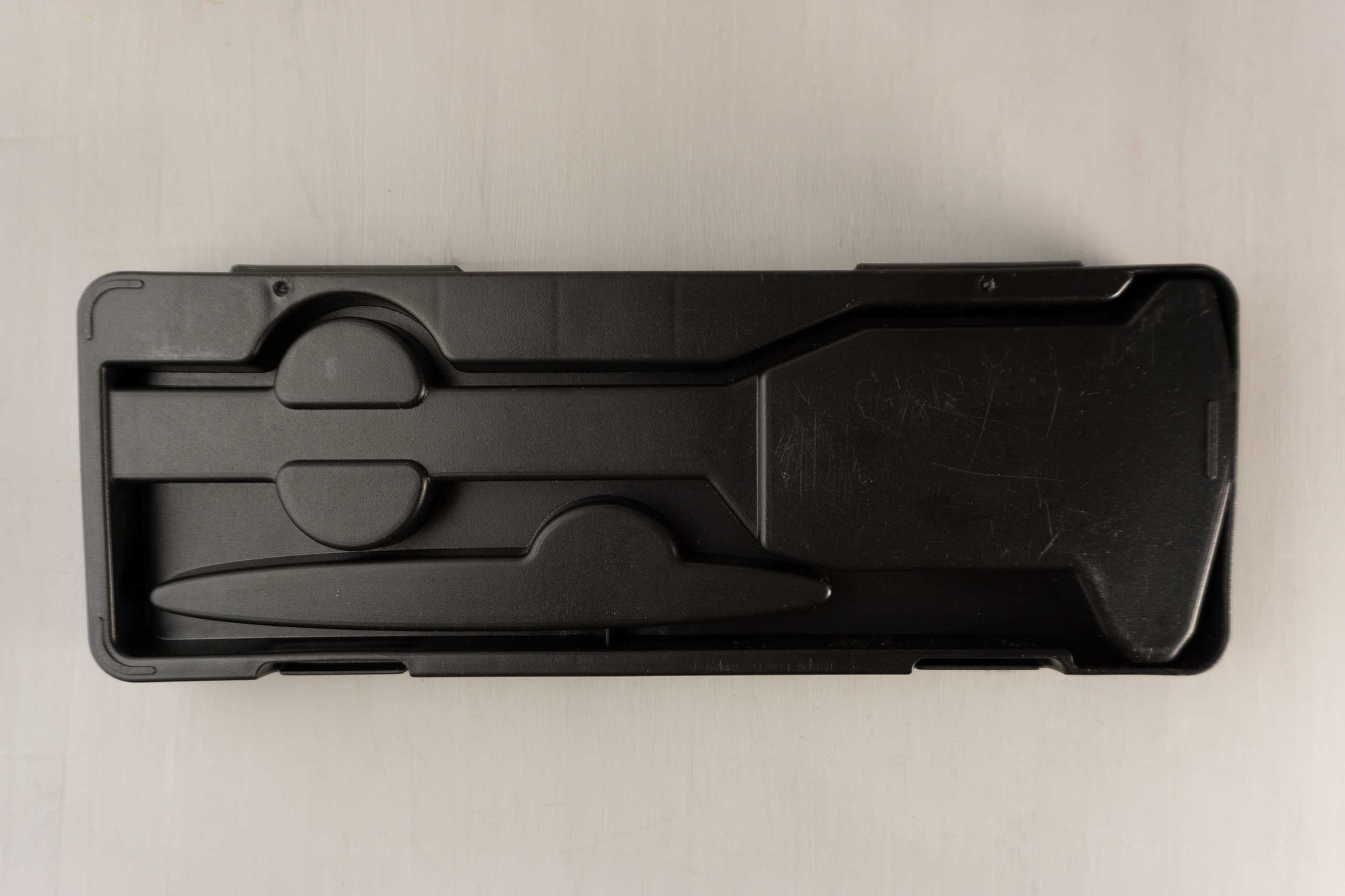 Suwmiarka Hogert HT4M270 w opakowaniu etui 150mm - używana.