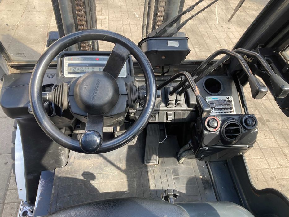 Wózek Widłowy Nissan Unicarriers 3500kg 2017R Pełna kabina ogrzewanie