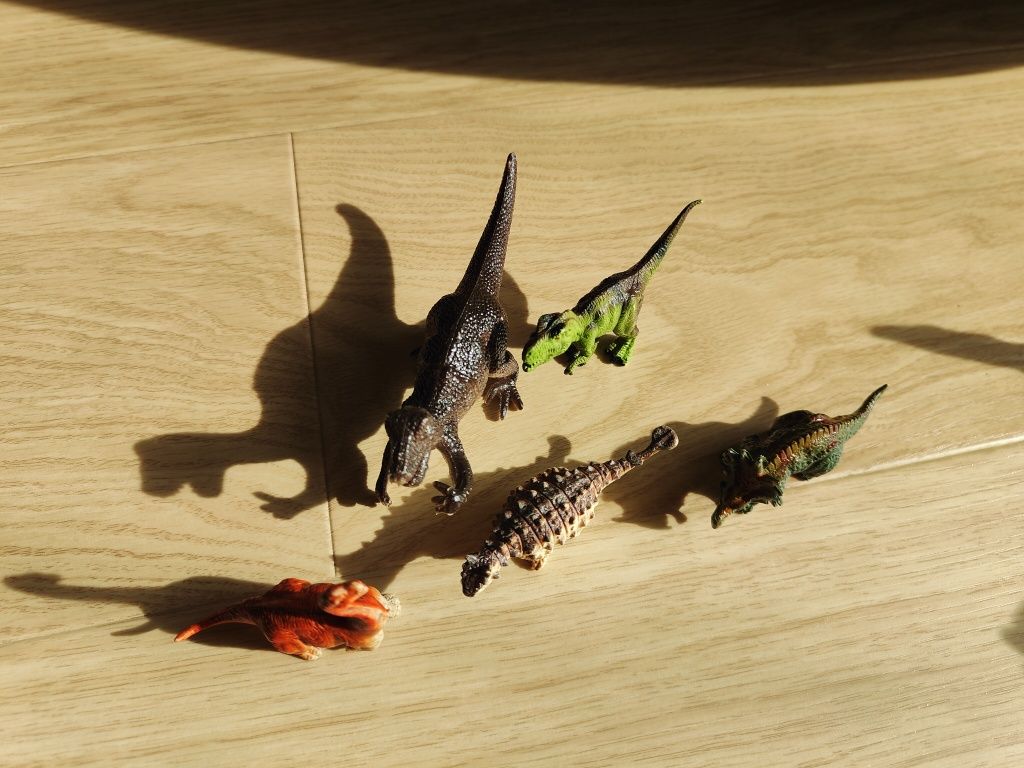Figurki dinozaurów 5 szt