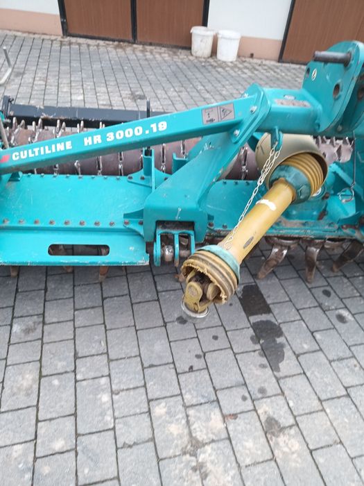 Agregat uprawowo-siewny sulky siewnik tależowy nadbudowany wał pakera