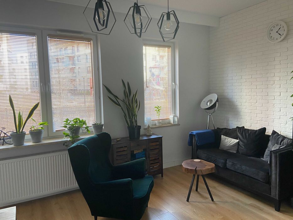 Sprzedam mieszkanie 43 m² z ogródkiem 52 m² – ul. Kłobucka Warszawa