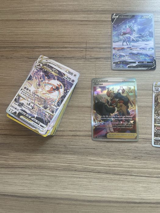 Karty pokemon różne