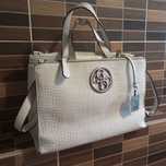 Оригінальна шкіряна сумка Guess