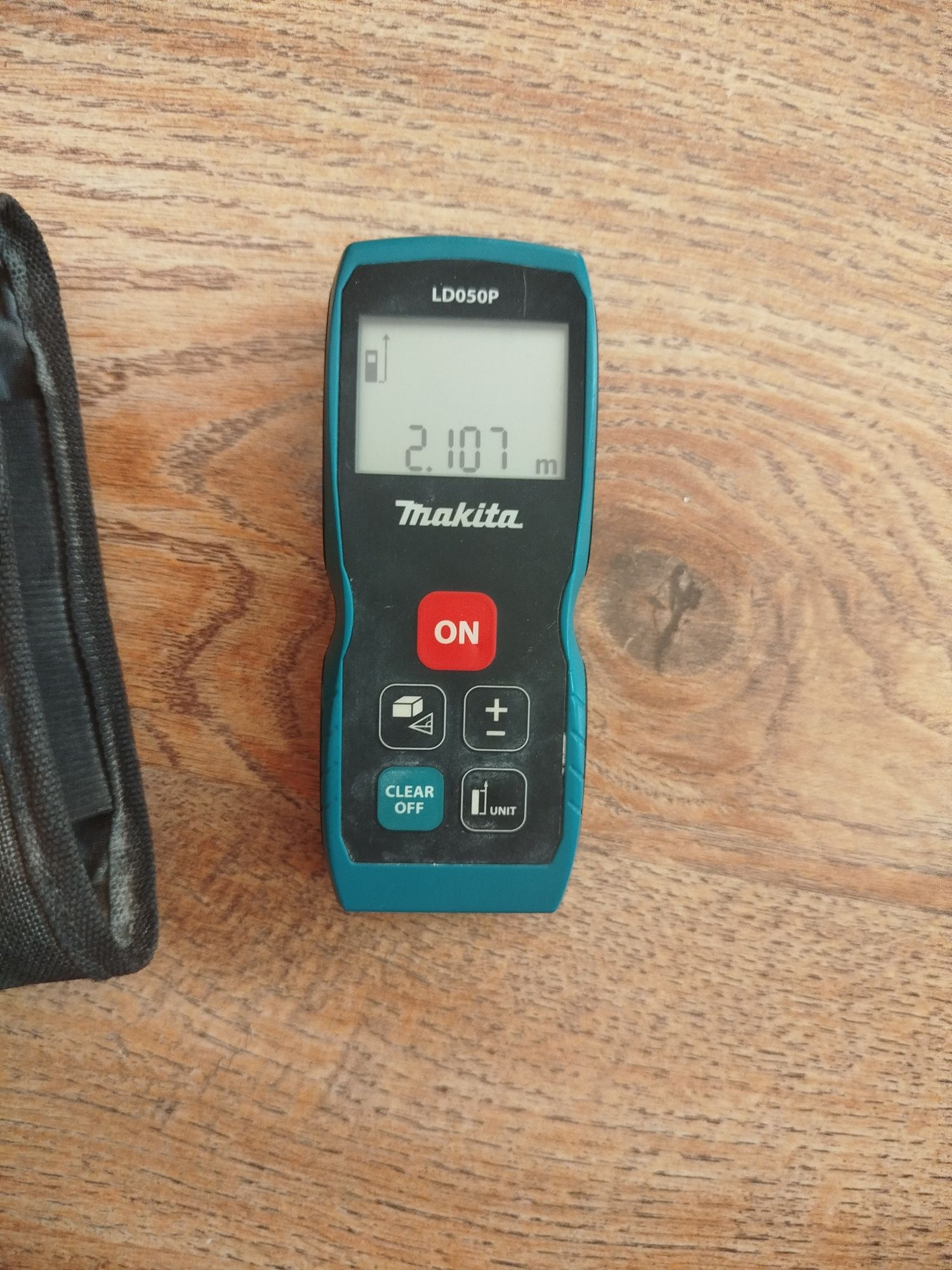 Dalmierz laserowy Makita LD050P