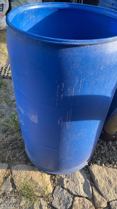 Beczka plastikowa 200l.