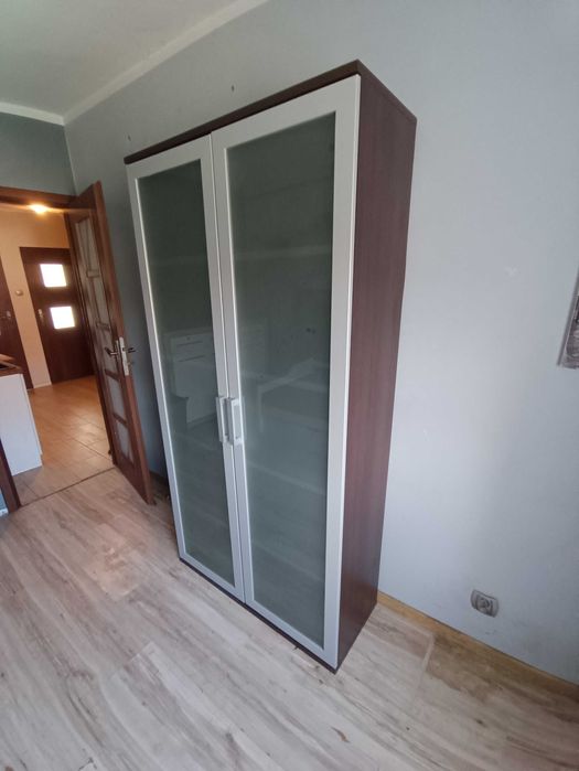 Szafa Przeszklona 100 cm szerokość 198 cm wysokość 41 cm głębokość
