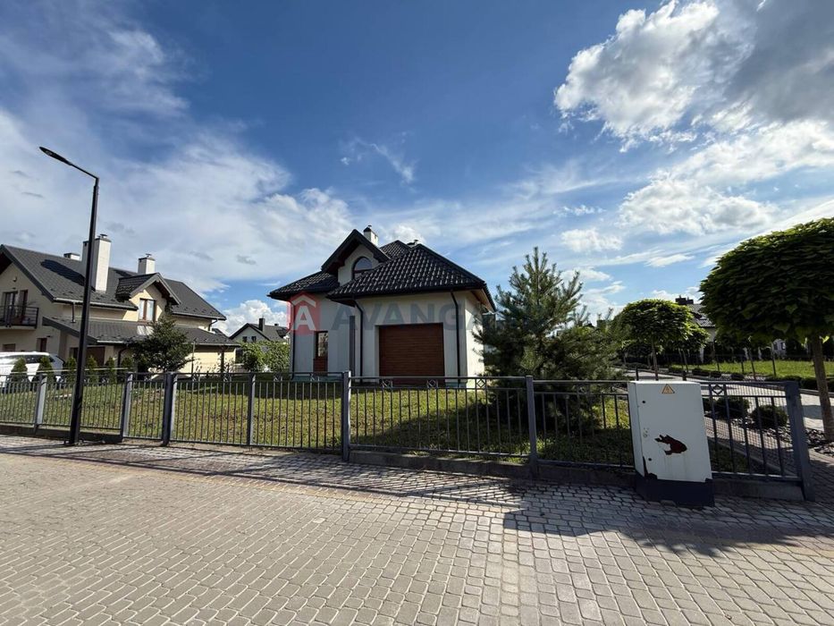Продаж будинок 165 м2 в КМ' PRAUD HILLS' біля Львова! Бірки
