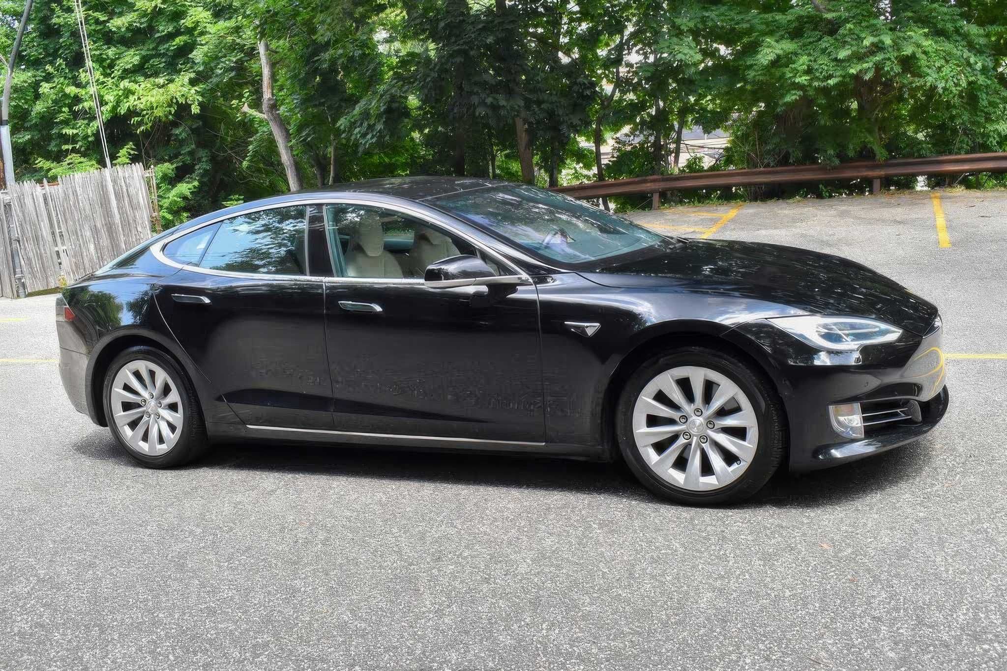 2019 Tesla Model S Standard Range