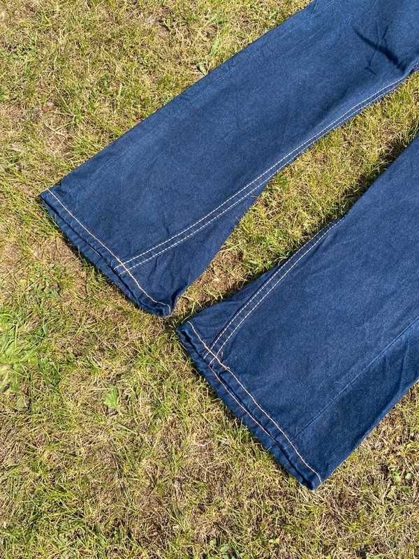 Spodnie damskie jeansy vintage Levis 907 dzwony szerokie y2k coquette