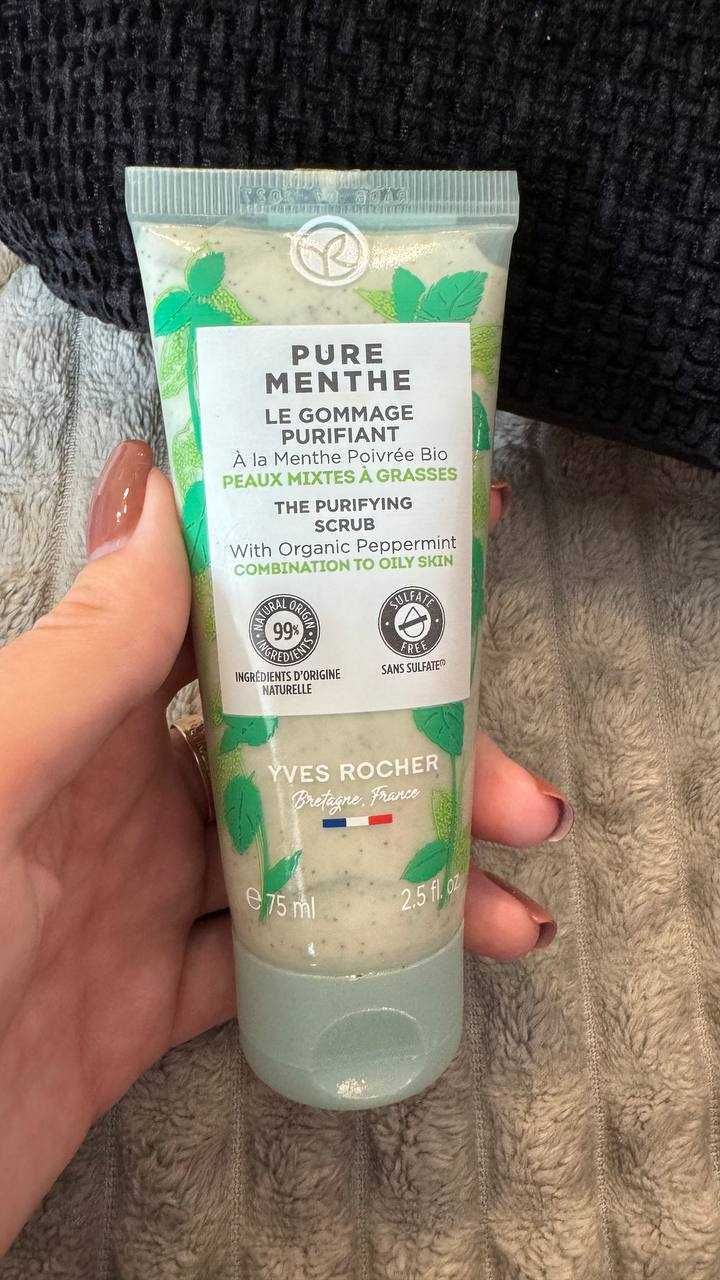 Oczyszczający peeling do twarzy Yves Rocher