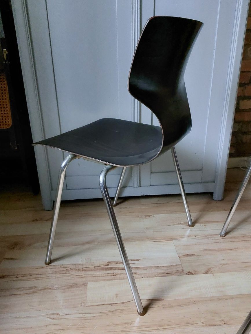 krzesło marki FLOTOTTO proj..A. Stegner lata 70-te chrom sygnowane