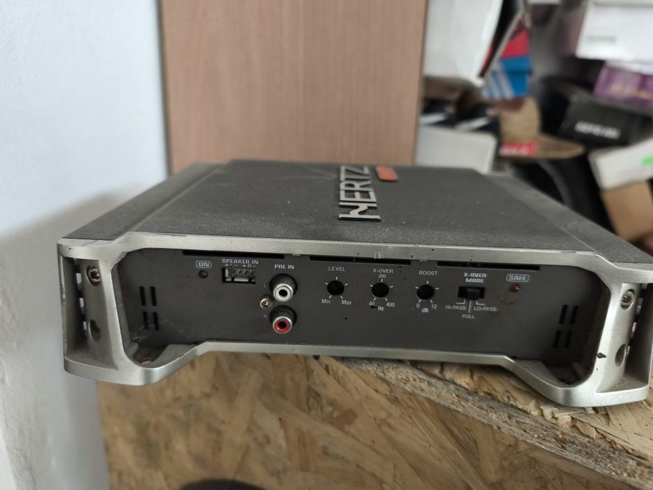 Subwoofers e amplificador