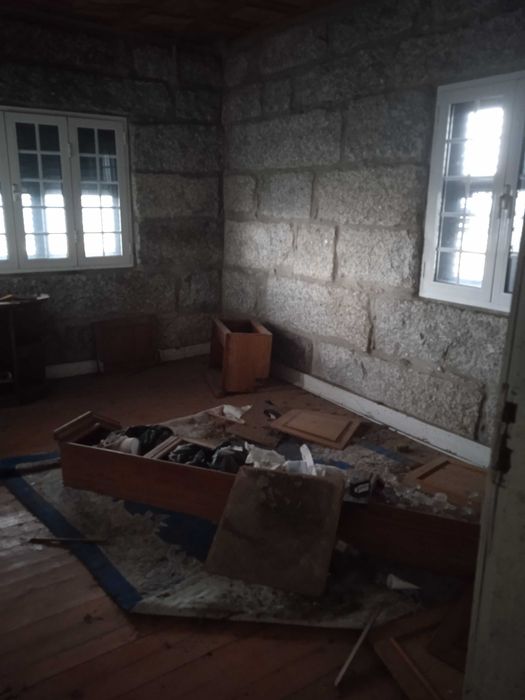 Casa em pedra para restauro