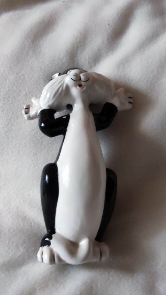 Figurka Kot Sylwester zwariowane melodie ceramika