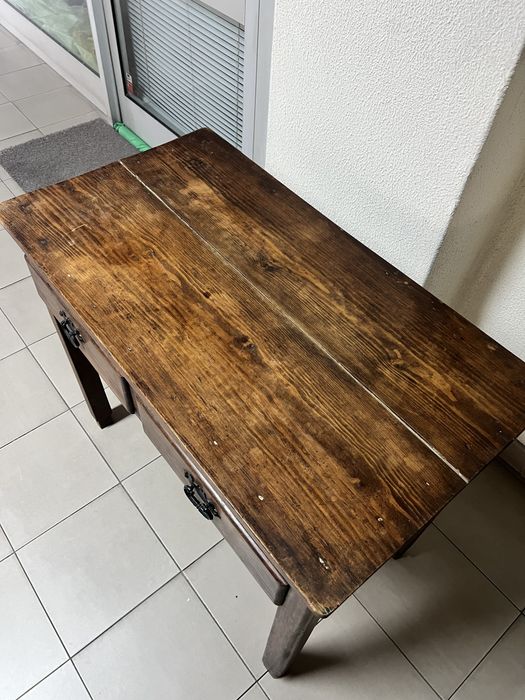 Secretária / Aparador Antiga em Madeira – Pátina Autêntica