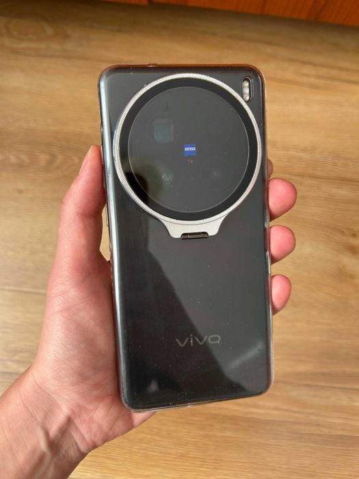Smartfon VIVO x200 PRO 12/256GB stan IDEALNY pakiet z dwoma etui