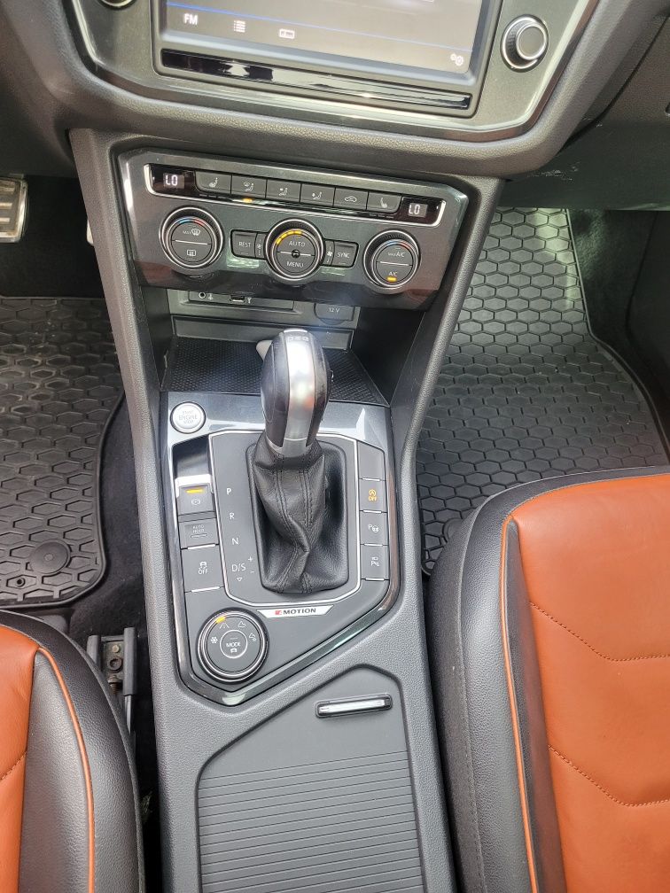 Volkswagen Tiguan wersji Highline 2.0 TDI  4MOTION, DSG