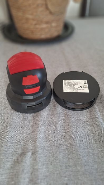 Elektryczna skrobaczka do szyb