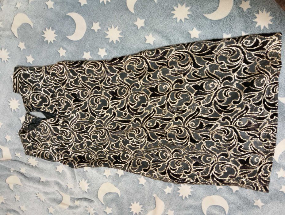 Святкова сукня 42 р в ідеальному стані