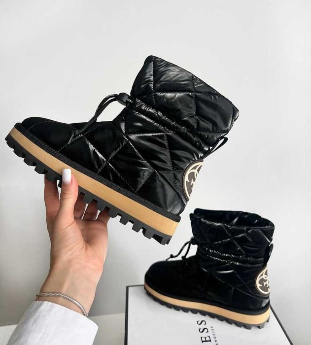 Зимові сапоги чоботи напівчоботи дутіки Guess