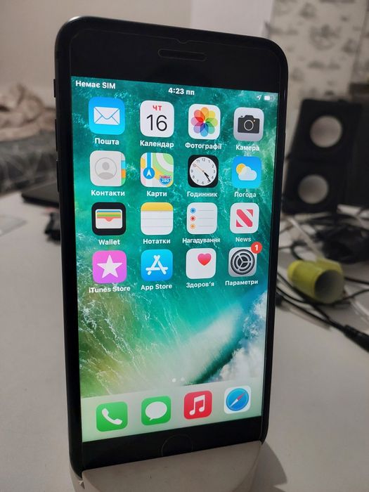 Айфон 8 плюс / 64гб