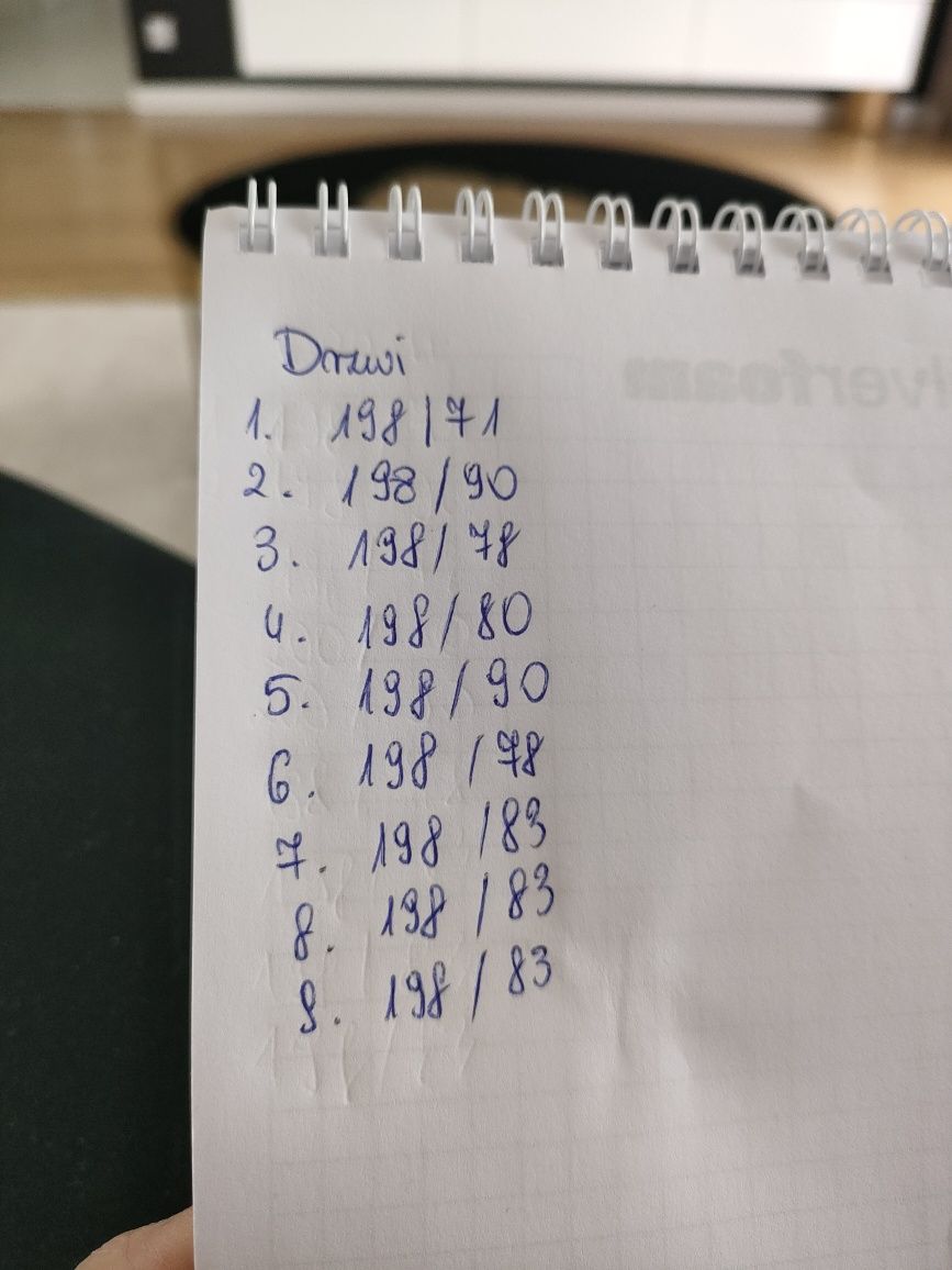 Drzwi drewniane kompletne 9 szt