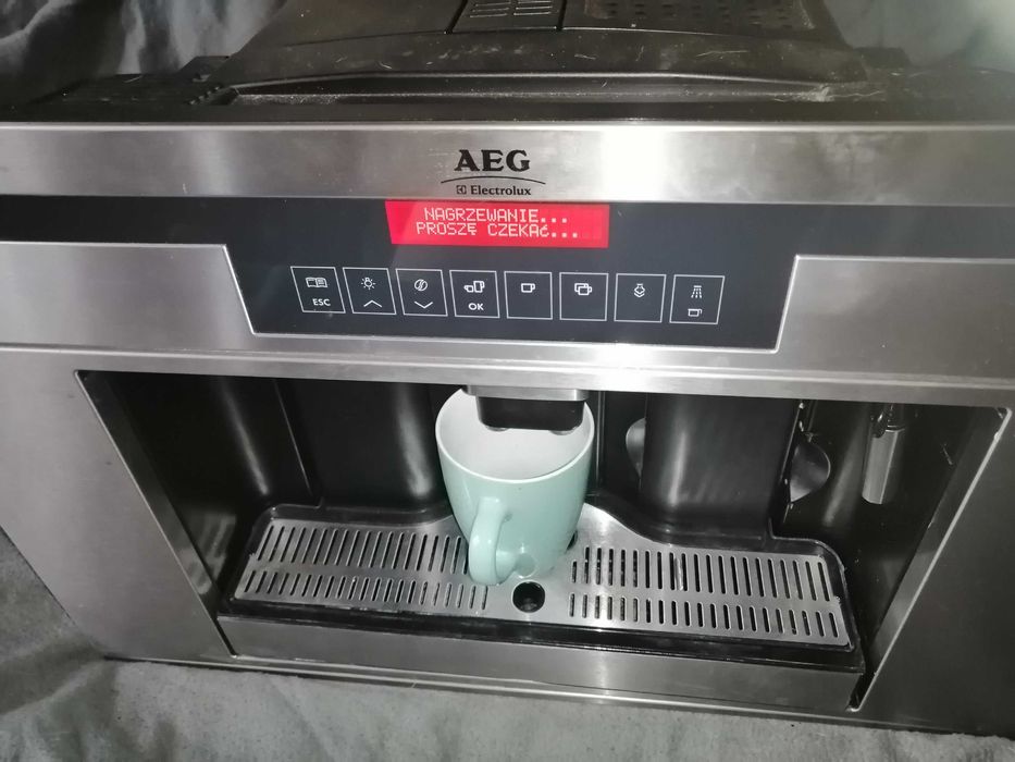 ekspres do zabudowy aeg electrolux pe 3810-m