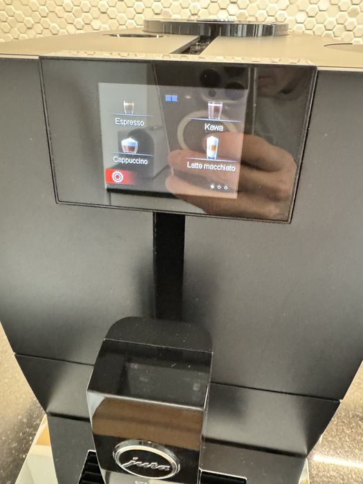 Ekspres do kawy szwajcarskiej marki JURA ENA8