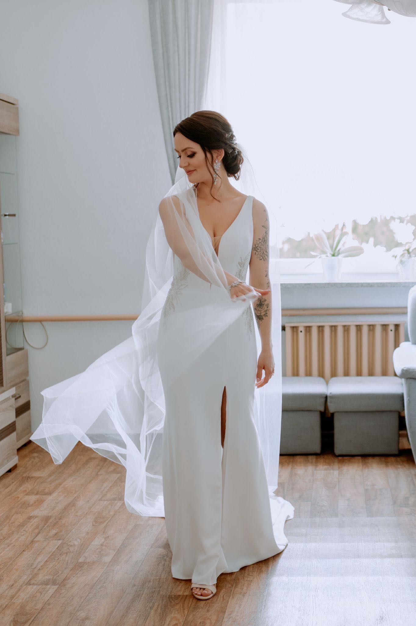 Elegancka suknia ślubna