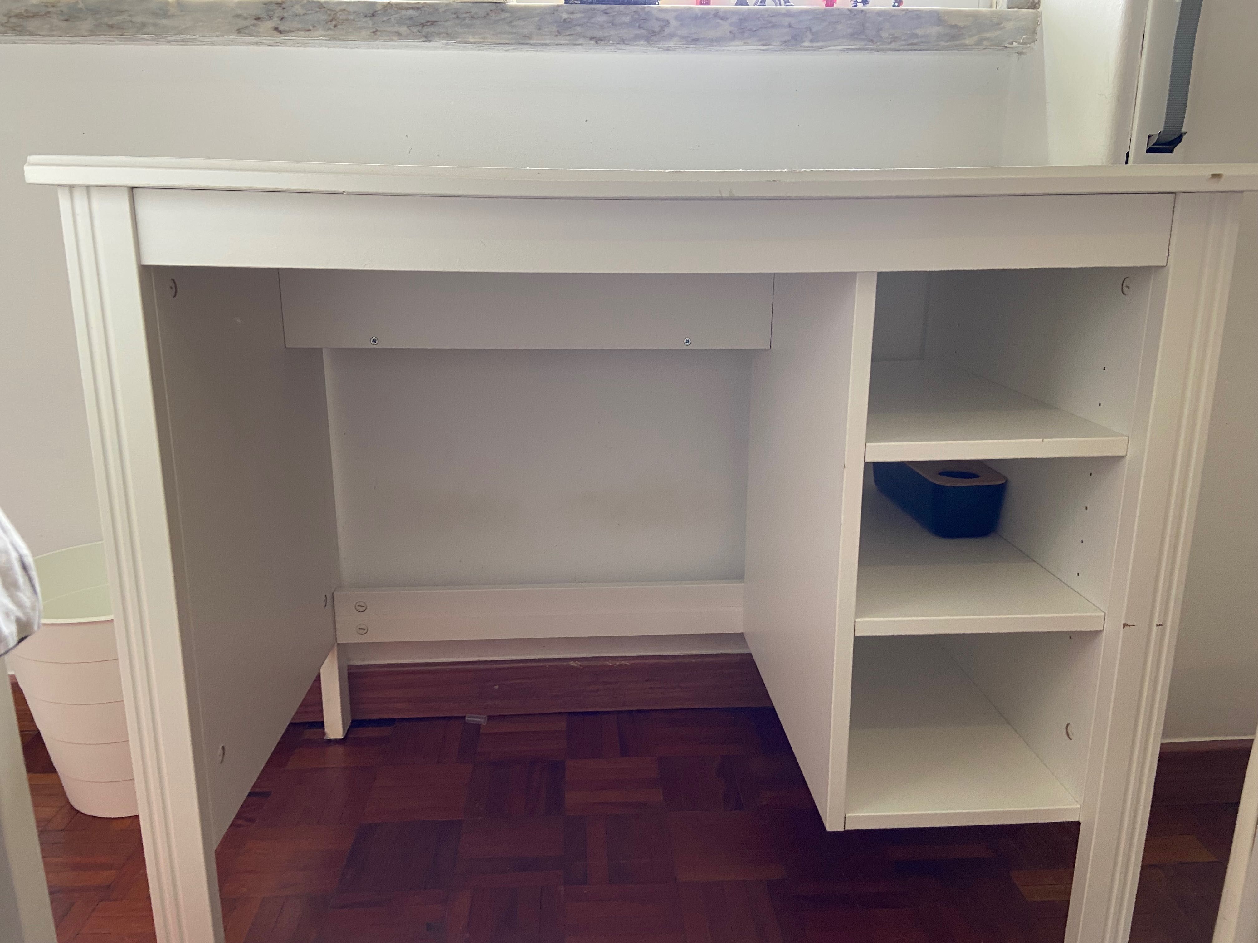secretária ikea Brusali