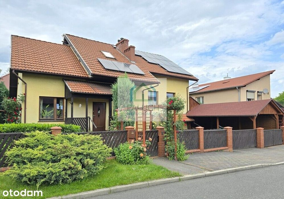 Przestronny dom w Bolesławcu z 2001 roku