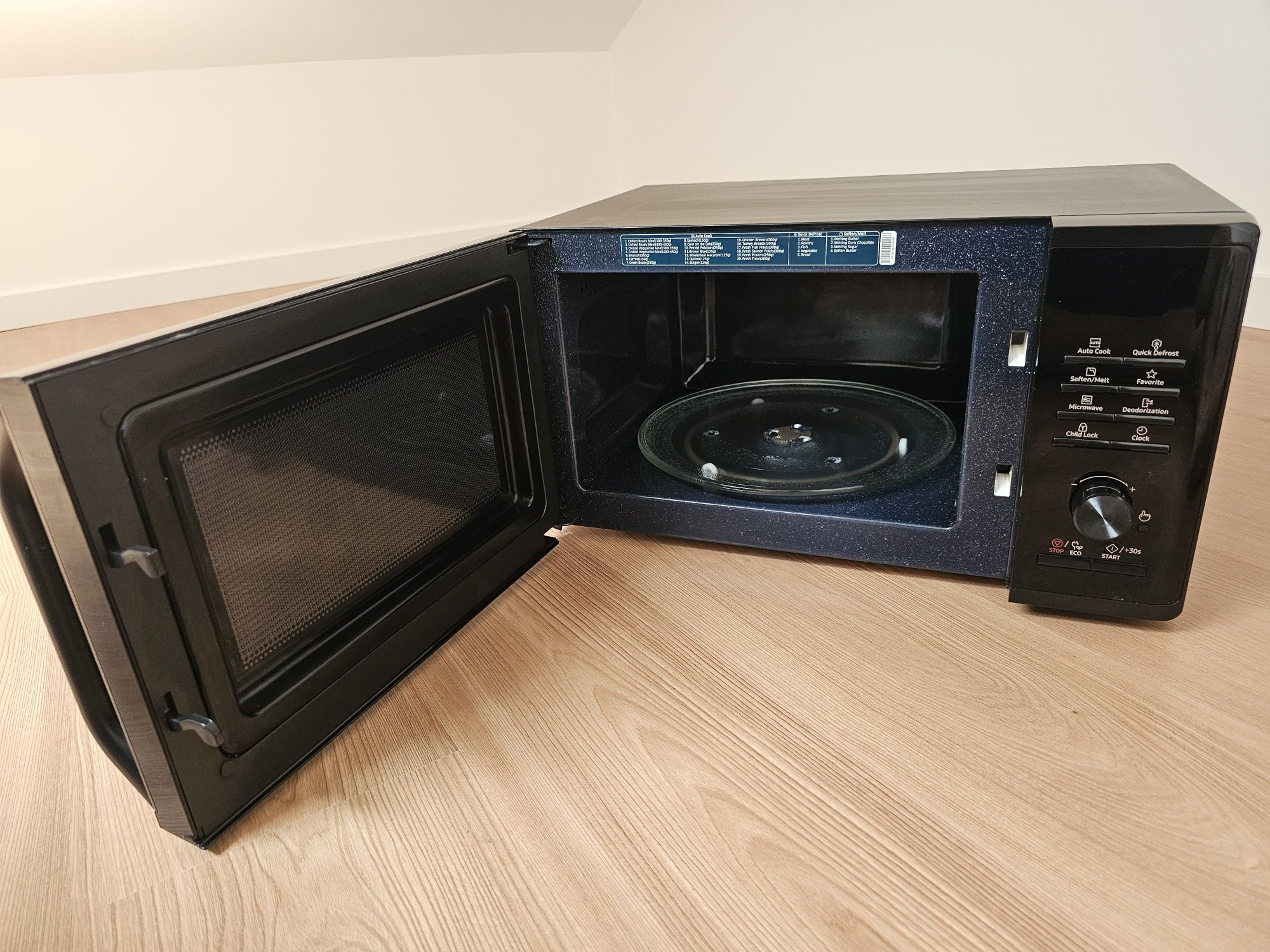 Microondas Samsung MS23K3515AK 800W