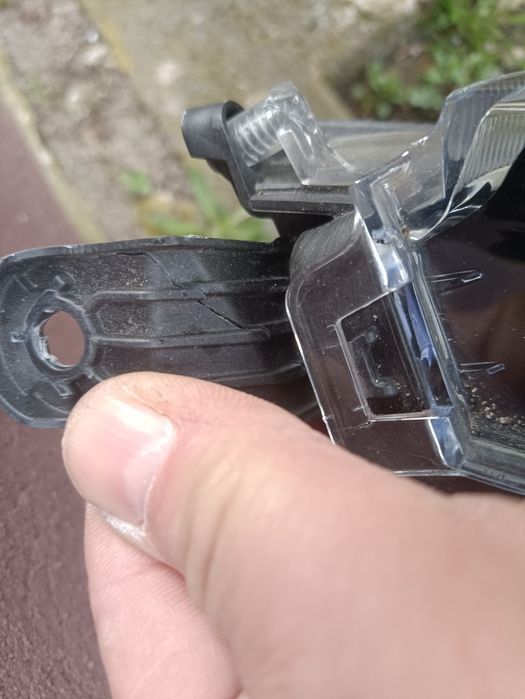 Toyota Corolla e21 kombi HB hatchback zestaw reflektorów przod L P eu