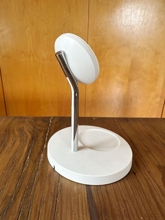 Belkin Boost Charge Pro 2-in-1 Wireless Charger – Excelente Estado