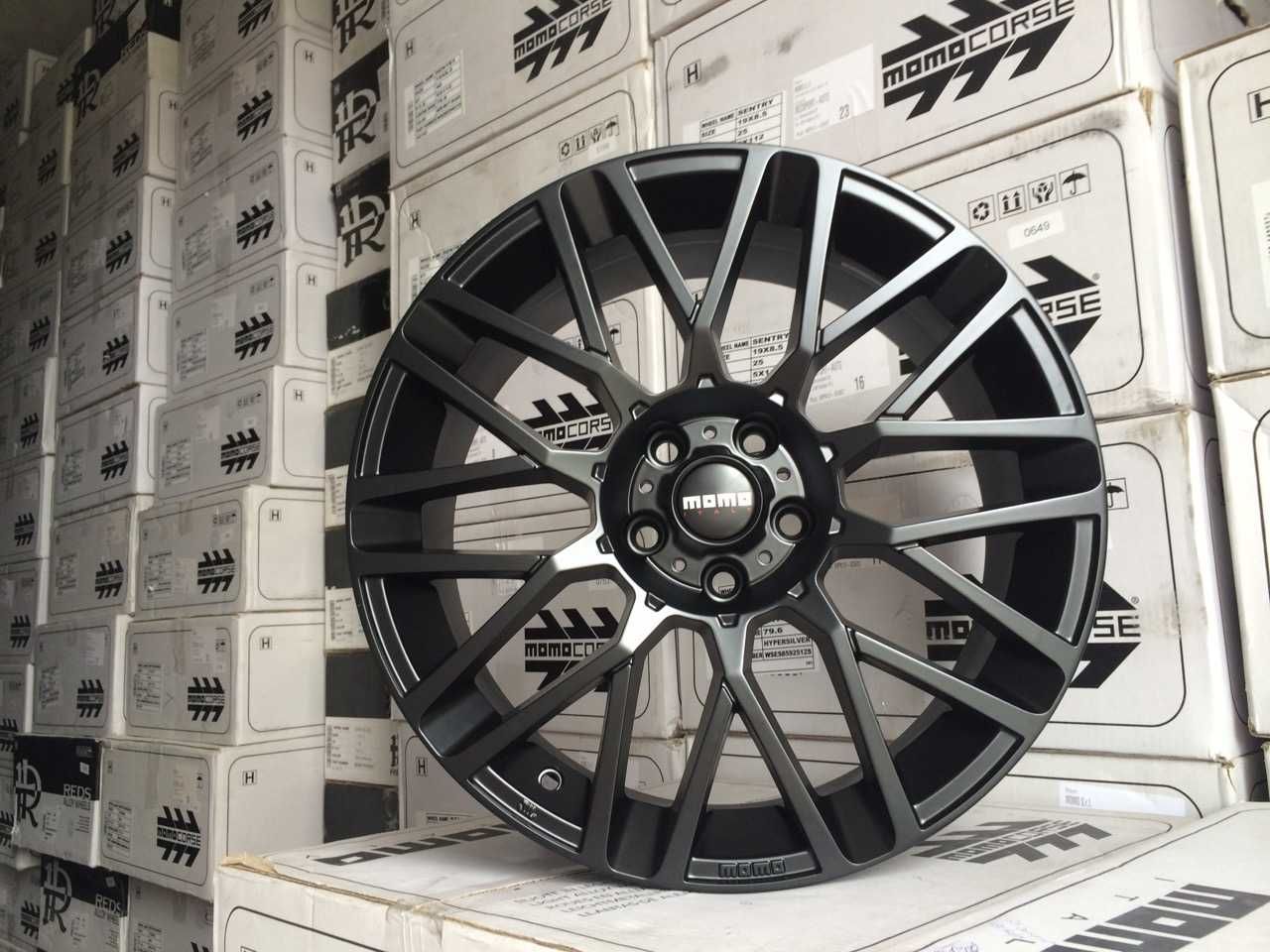 Nowe Felgi Aluminiowe MOMO REVENGE 19 CALI 5X108 KRK