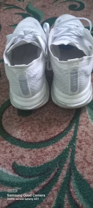 Білі красівки на дівчинку