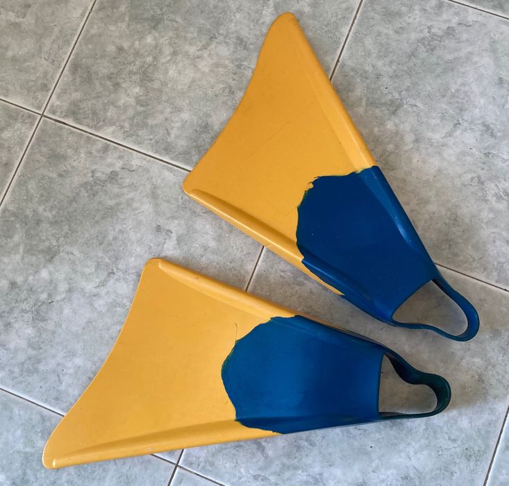 Pés de Pato Como Novos