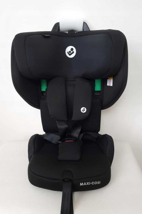 Fotelik Maxi Cosi Nomad Plus i-Size 67-105 cm składany Authentic Black