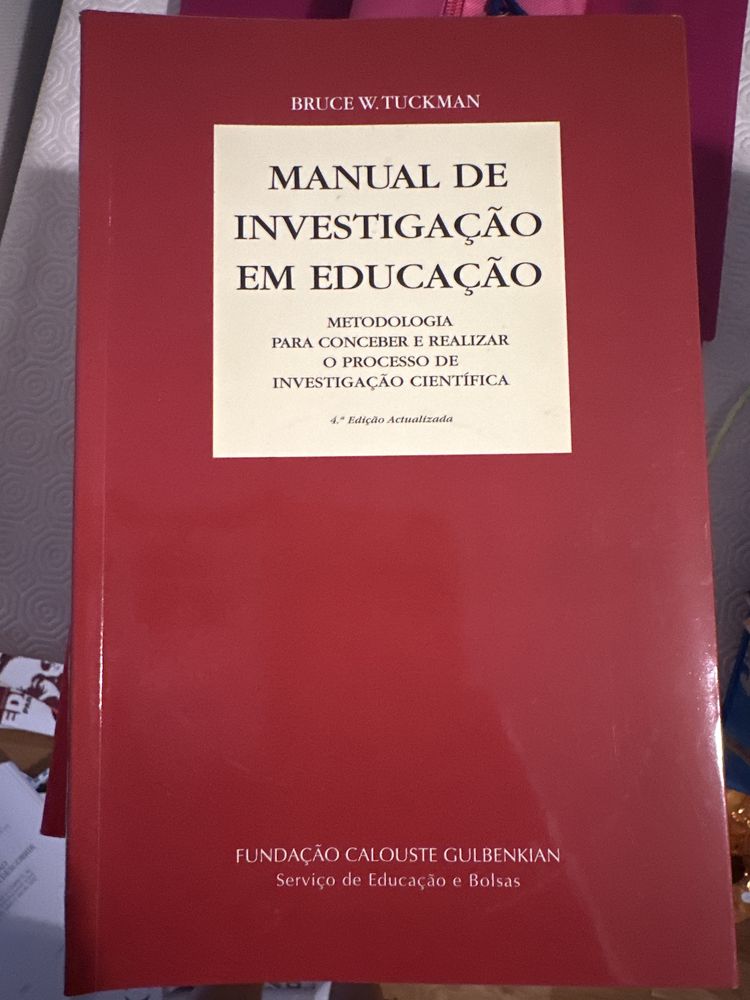 Livro manual de Investigação em educação