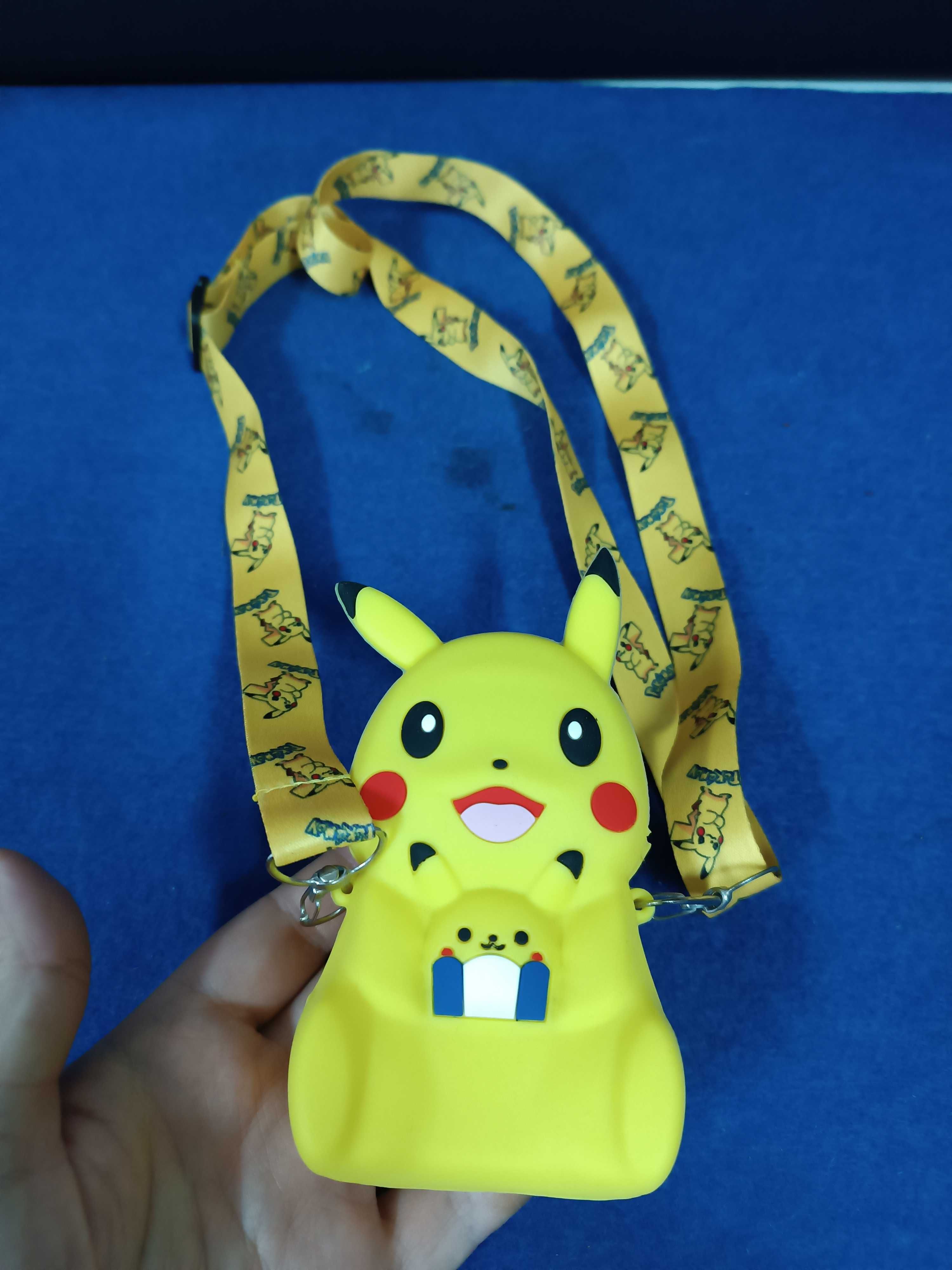 Curioso porta moedas Pokemon pikachu da marca Snake Dada